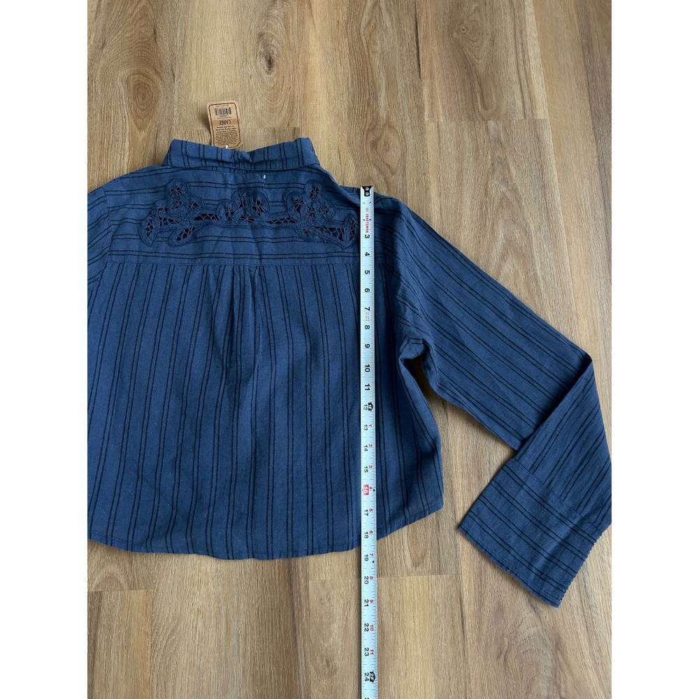 Natural Life Anna Blue Striped Eyelet Lace Embroidered Button Down Shirt Large - Picture 7 of 8